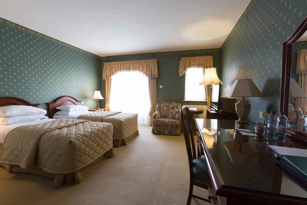 Sheedy'S Boutique Hotel Lisdoonvarna Rum bild
